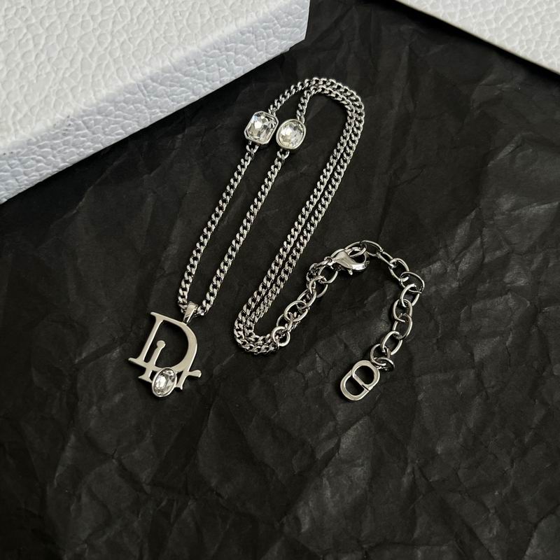 Dior Necklace 11yxx143